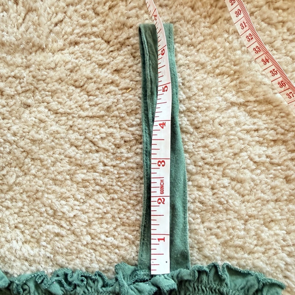 Me To We PacSun Sage Green Smocked Crop Tank Top Medium - Picture 6 of 9